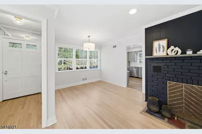 54 Cobb Rd, Mountain Lakes, NJ 07046 - Photo 9