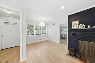 54 Cobb Rd, Mountain Lakes, NJ 07046 - Photo 9