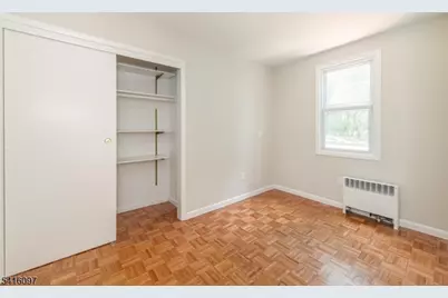 212 N Beverwyck Rd, Parsippany, NJ 07034 - Photo 25