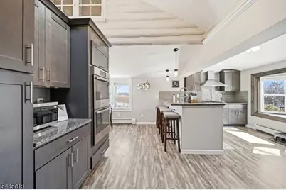 42 Woodside Dr, West Milford Twp., NJ 07480 - Photo 5