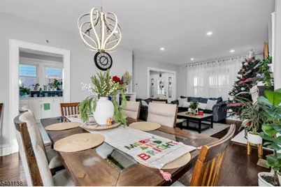 320 Pine St, Roselle, NJ 07203 - Photo 9