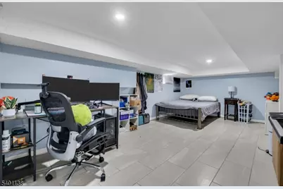 320 Pine St, Roselle, NJ 07203 - Photo 21