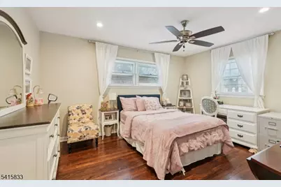 2 White Oak Ln, Wayne, NJ 07470 - Photo 15