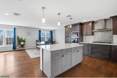 31 Blue Ridge Ave, Green Brook Township, NJ 08812 - Photo 3