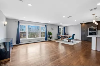 31 Blue Ridge Ave, Green Brook Township, NJ 08812 - Photo 7