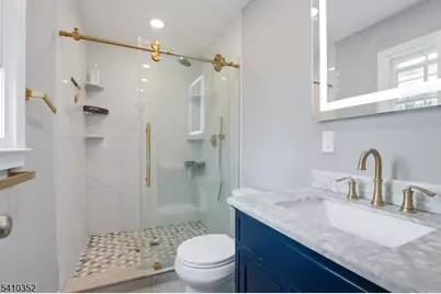 31 Blue Ridge Ave, Green Brook Township, NJ 08812 - Photo 15