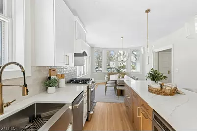 201 Maple Pl, Cranford Township, NJ 07016 - Photo 11