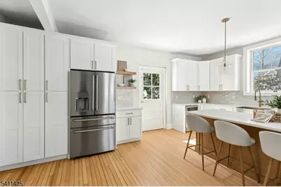 201 Maple Pl, Cranford Township, NJ 07016 - Photo 13