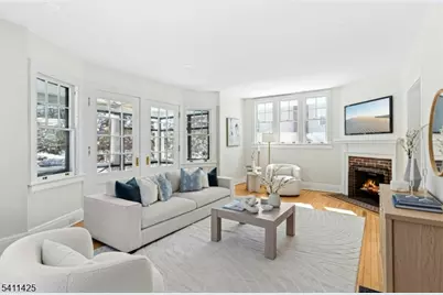 201 Maple Pl, Cranford Township, NJ 07016 - Photo 5