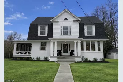 201 Maple Pl, Cranford Township, NJ 07016 - Photo 1