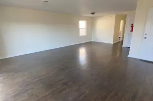 549 Hawthorne Ave Apt, Newark, NJ 07112 - Photo 1