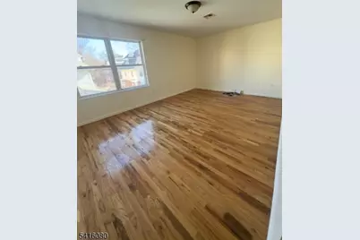 549 Hawthorne Ave Apt #3, Newark, NJ 07112 - Photo 13