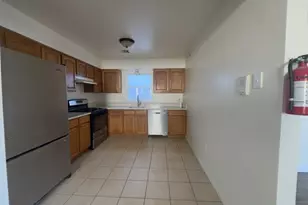 549 Hawthorne Ave Apt, Newark, NJ 07112 - Photo 3