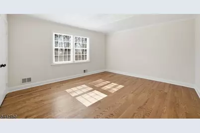 50 Pinewood Cres, Berkeley Heights Township, NJ 07922 - Photo 29