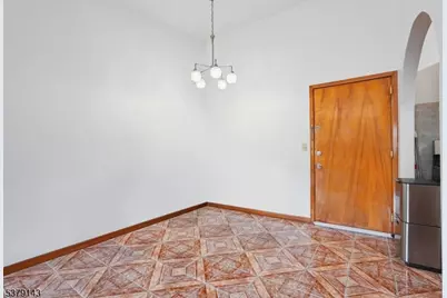 14 Hazard Pl #3C, Elizabeth, NJ 07208 - Photo 9