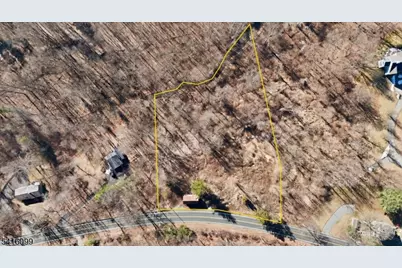 197 E Mill Rd, Washington Township, NJ 07853 - Photo 3