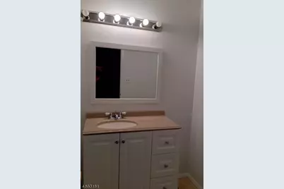 64 Sycamore Ct, Bernards Township, NJ 07920 - Photo 13