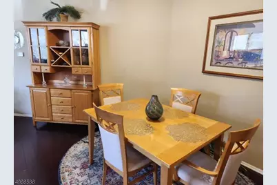 64 Sycamore Ct, Bernards Township, NJ 07920 - Photo 11