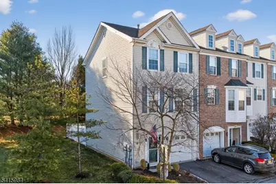 16 Sundance Way, Lopatcong Township, NJ 08865 - Photo 3