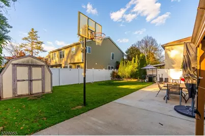 106 W Gibbons St, Linden, NJ 07036 - Photo 29