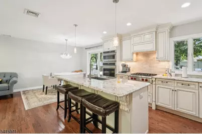 63 Crestmont Rd, West Orange Township, NJ 07052 - Photo 9