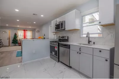 65 Rutgers St, Irvington, NJ 07111 - Photo 7