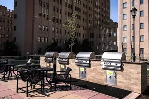 4 Beacon Way 1703, Jersey City, NJ 07304 - Photo 5