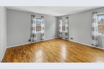 34 Sand Hill Rd, Morristown, NJ 07960 - Photo 13