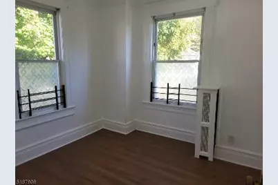 25 Kingsley St, West Orange Township, NJ 07052 - Photo 7