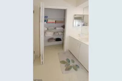 67 Sullivan Dr, West Orange Township, NJ 07052 - Photo 19