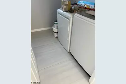 15B Delar Pkwy, Franklin Township, NJ 08823 - Photo 11