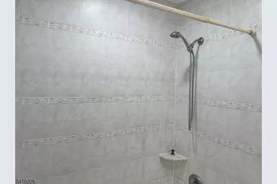 15B Delar Pkwy, Franklin Township, NJ 08823 - Photo 29