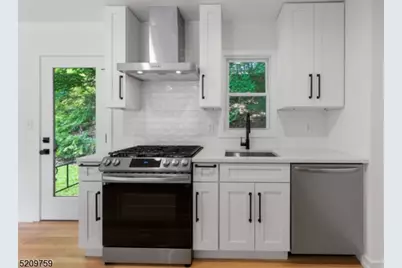 54 Park Ter, Caldwell, NJ 07006 - Photo 11