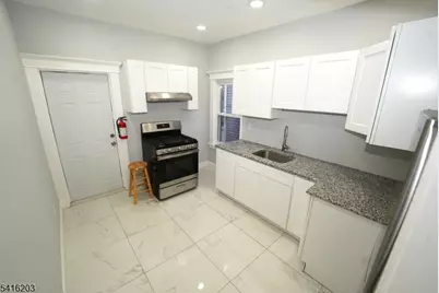 183 N Munn Ave, East Orange, NJ 07017 - Photo 3