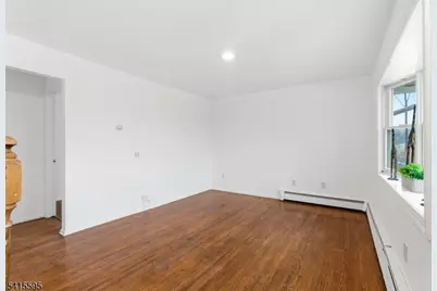 413 Wills Ave, Hopatcong, NJ 07874 - Photo 5