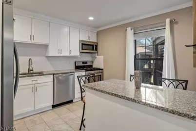 181 Long Hill Road #12, Little Falls Township, NJ 07424 - Photo 11