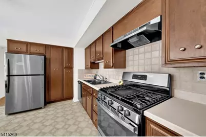 5 Forest Dr, Long Hill Township, NJ 07980 - Photo 7