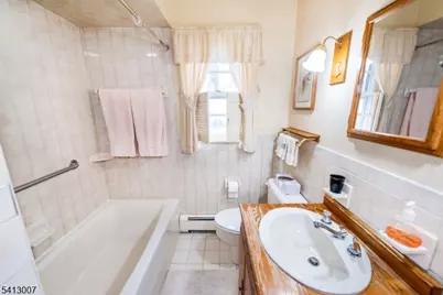 33 Laurel Place, West Caldwell, NJ 07006 - Photo 15