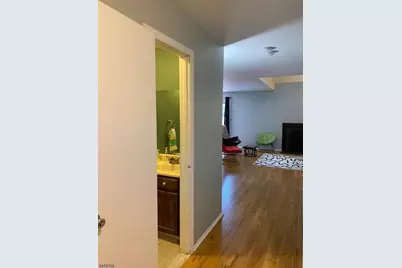 8G Neilson St, New Brunswick, NJ 08901 - Photo 9