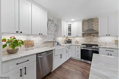 8 Johnson Rd, Franklin Township, NJ 08873 - Photo 5