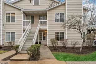 49 Sage Ct, Bedminster Township, NJ 07921 - Photo 3