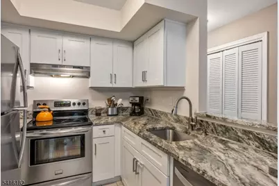 49 Sage Court, Bedminster Township, NJ 07921 - Photo 15