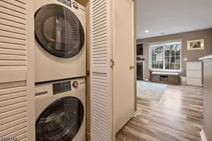 49 Sage Ct, Bedminster Township, NJ 07921 - Photo 23