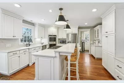 77 Falmouth St, Millburn, NJ 07078 - Photo 17