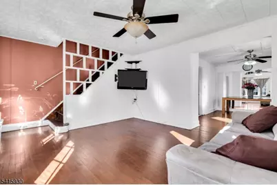 126 Princeton Ave, Dover, NJ 07801 - Photo 7