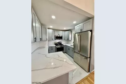 35 Eastern Pkwy, Hillside, NJ 07205 - Photo 3