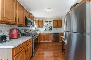 224 Lobelia Ct, Readington, NJ 08889 - Photo 7