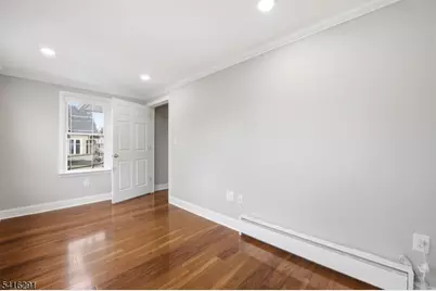 16 Munn St #2, Montclair, NJ 07042 - Photo 13