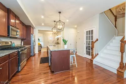 18 Trailwood Dr, Mount Arlington, NJ 07856 - Photo 5