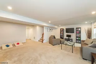 18 Trailwood Dr, Mount Arlington, NJ 07856 - Photo 23